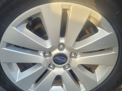 Used 2018 Subaru Outback 2.5i Premium image 36