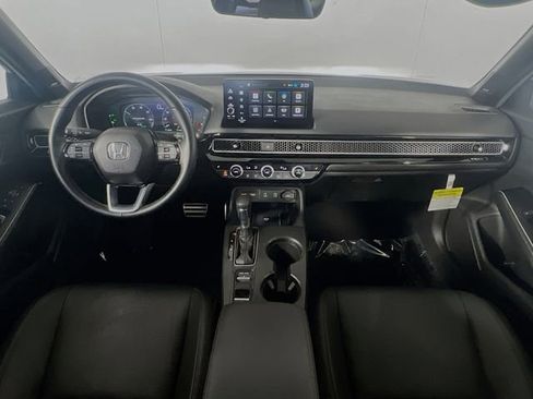 Used 2025 Honda Civic Sport image 28
