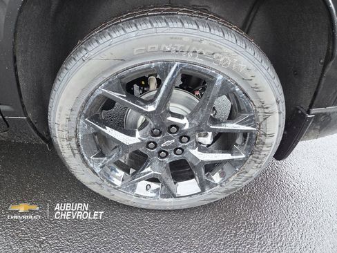 New 2026 Chevrolet Traverse RS w/ LPO, Floor Liner Package AWD/4WD image 11