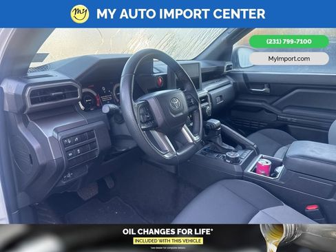 Used 2024 Toyota Tacoma TRD Off-Road AWD/4WD image 8