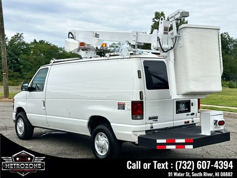 Used 2012 Ford E-350 and Econoline 350 Super Duty RWD image 11
