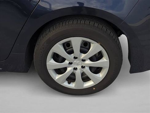 Used 2022 Toyota Corolla LE FWD image 6