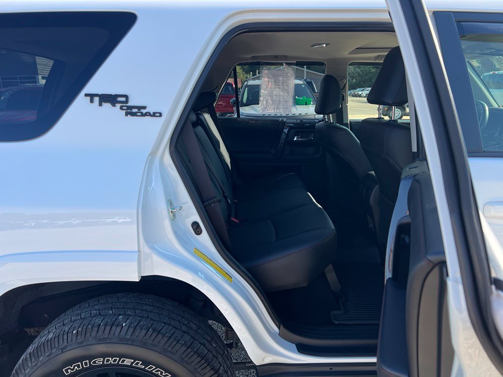 Used 2023 Toyota 4Runner TRD Off-Road Premium w/ Off Road Premium Plus Package AWD/4WD image 19
