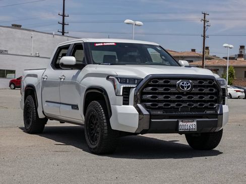 Used 2023 Toyota Tundra Platinum w/ Advanced Package RWD image 2