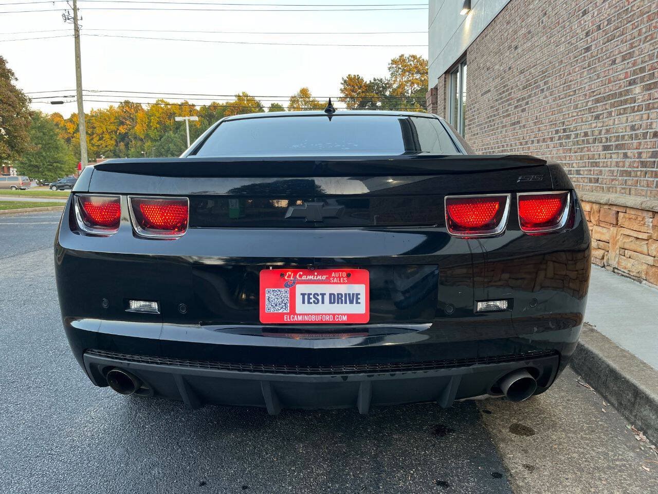 Used 2013 Chevrolet Camaro SS w/ RS Package RWD image 4