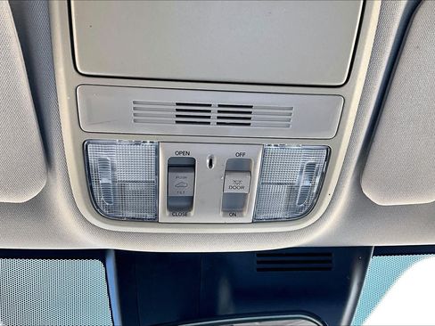Used 2018 Honda CR-V EX image 35