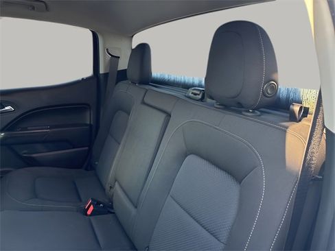 Used 2019 Chevrolet Colorado LT image 18