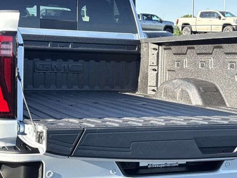 New 2026 GMC Sierra 2500 Denali w/ Denali Reserve Package AWD/4WD image 9