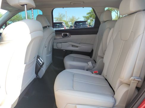 Used 2023 Kia Sorento SX Prestige w/ Panoramic Sunroof Package AWD/4WD image 18