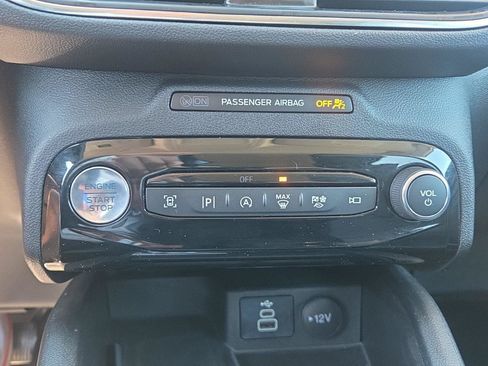 Used 2024 Ford Escape Platinum AWD/4WD image 16