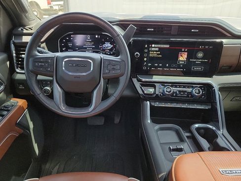 Used 2024 GMC Sierra 2500 Denali Ultimate w/ Max Trailering Package AWD/4WD image 17