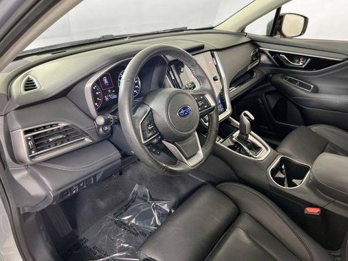 Used 2022 Subaru Outback Limited image 9