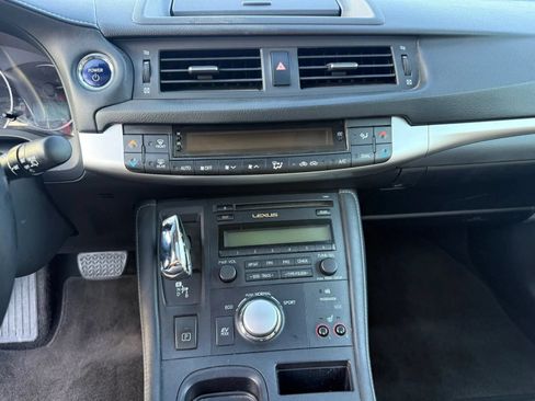Used 2012 Lexus CT 200h Premium FWD image 18