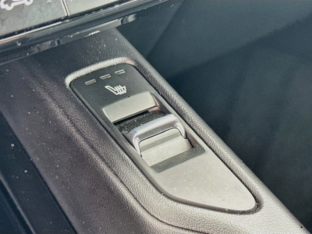 Certified 2024 Kia Telluride S w/ S Sunroof Package AWD/4WD image 22