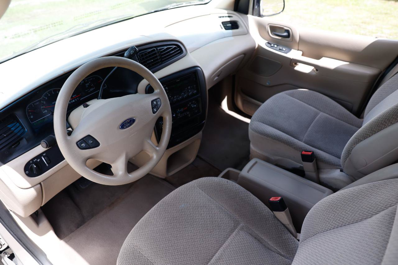 Used 2003 Ford Windstar LX FWD image 4