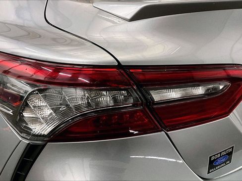 Used 2023 Toyota Camry XSE image 28