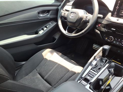 Used 2025 Honda Accord Sport image 16