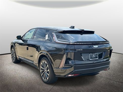New 2025 Cadillac Lyriq Sport image 4