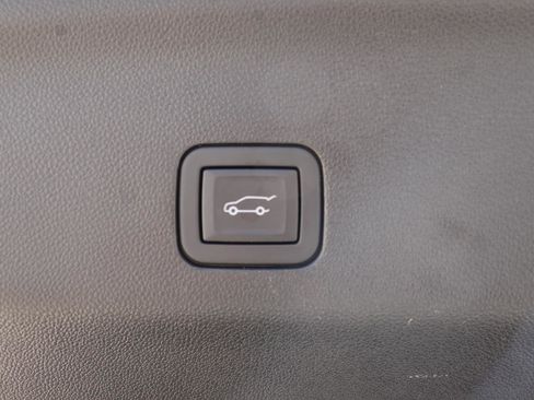 Used 2024 Chevrolet Tahoe High Country image 20