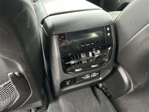 Certified 2023 Jeep Grand Cherokee L Laredo image 13