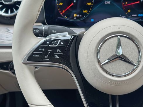 Used 2023 Mercedes-Benz E 450 Coupe image 23