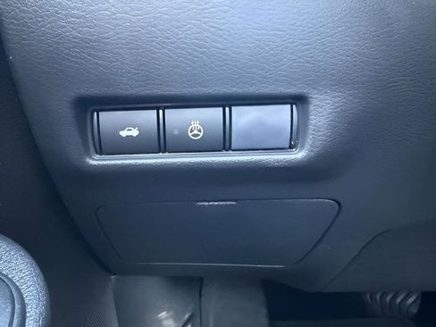 New 2026 Nissan Sentra SV w/ SV Convenience Package FWD image 18
