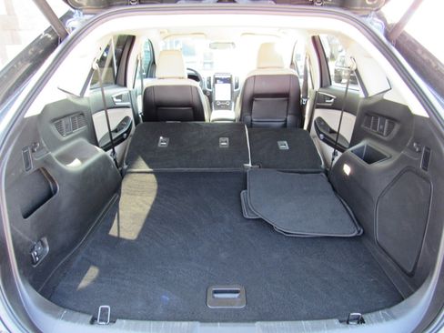 Used 2024 Ford Edge Titanium w/ Titanium Elite Package image 35
