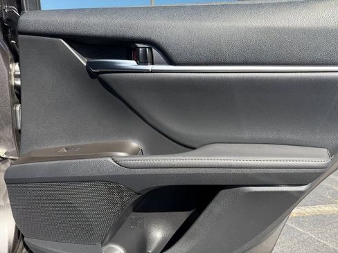 Used 2021 Toyota Camry XSE FWD image 31