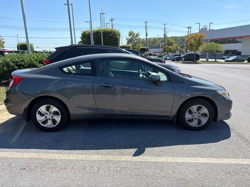 Used 2013 Honda Civic LX image 4