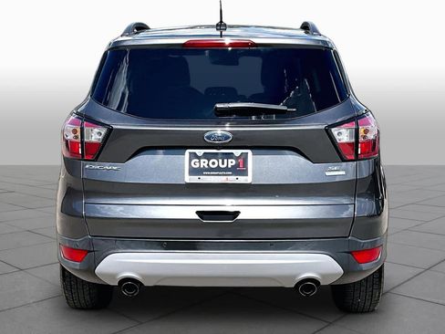 Used 2017 Ford Escape SE w/ Equipment Group 201A FWD image 5