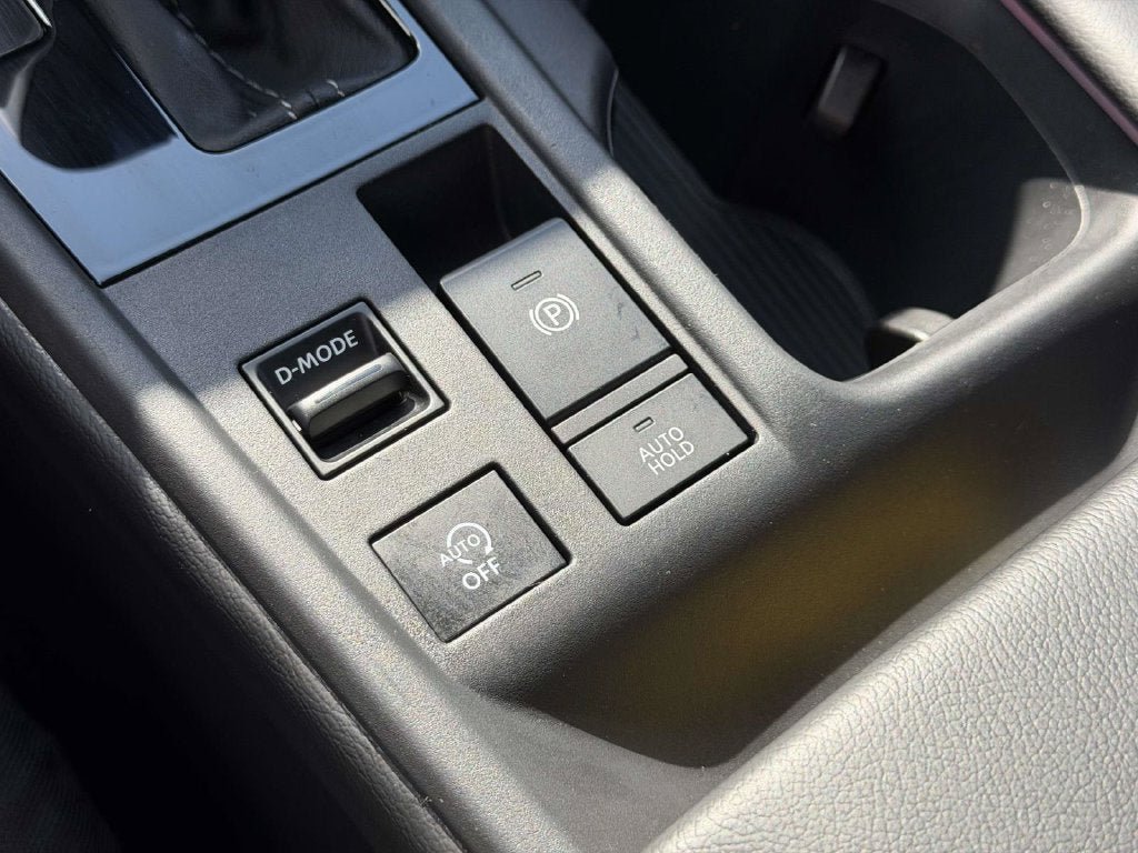 Certified 2026 Nissan Sentra SV w/ SV Convenience Package FWD image 31