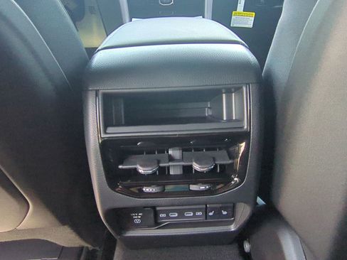 New 2026 Jeep Grand Cherokee Limited AWD/4WD image 26