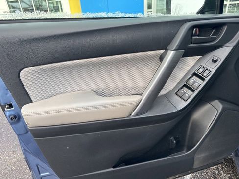 Used 2018 Subaru Forester 2.5i Premium image 5