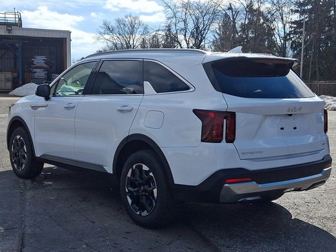 New 2026 Kia Sorento S image 5