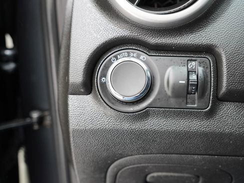 Used 2016 Chevrolet Trax LT w/ LT Convenience Package image 22