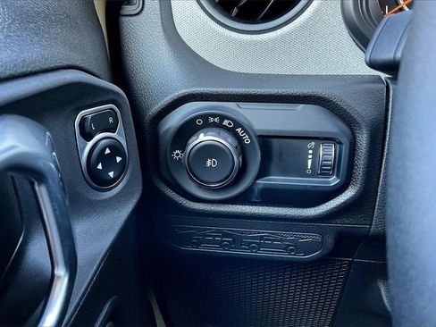 New 2025 Jeep Wrangler Sport S image 27