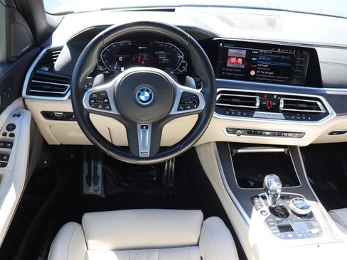 Certified 2023 BMW X5 xDrive45e w/ Executive Package image 10