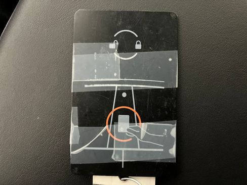 Used 2024 Tesla Model Y Long Range image 32