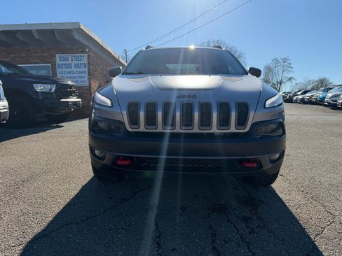 Used 2015 Jeep Cherokee Trailhawk w/ Comfort/Convenience Group image 8