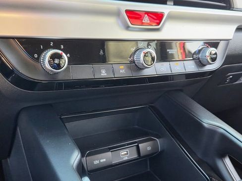 Used 2020 Kia Telluride LX FWD image 21