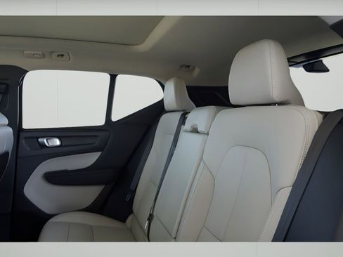 New 2026 Volvo XC40 B5 Plus w/ Protection Package image 18