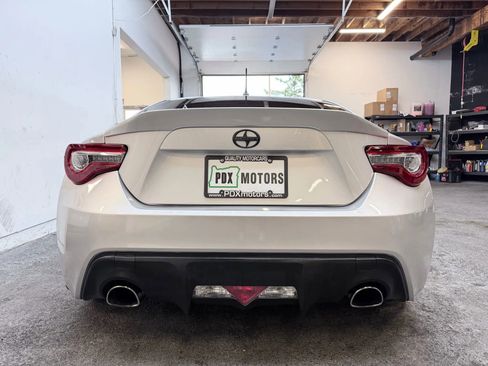 Used 2013 Scion FR-S image 6