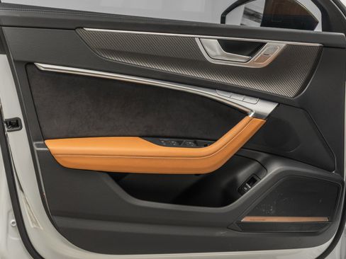 Used 2025 Audi RS 6 performance image 39