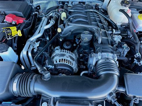 Used 2024 Jeep Wrangler Sport S image 29