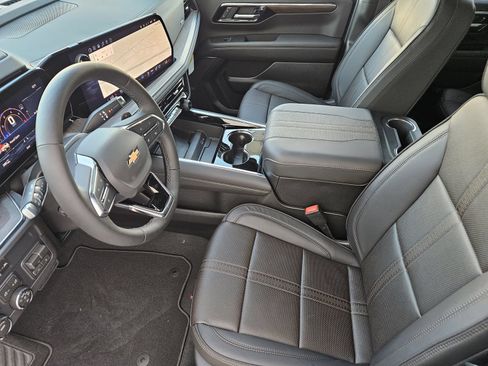 New 2026 Chevrolet Suburban High Country w/ Sun And Tow Package AWD/4WD image 15