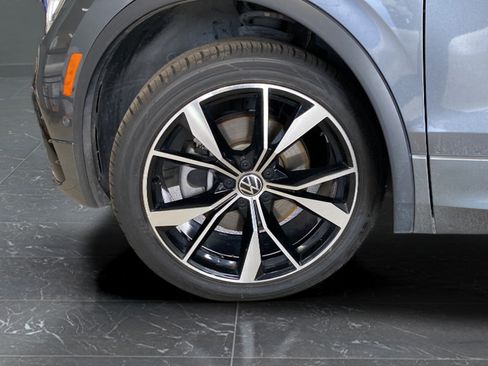 Used 2022 Volkswagen Tiguan SEL R-Line AWD/4WD image 30