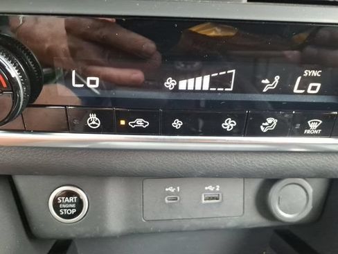 Certified 2023 Nissan Rogue SV w/ SV Premium B Package AWD/4WD image 18