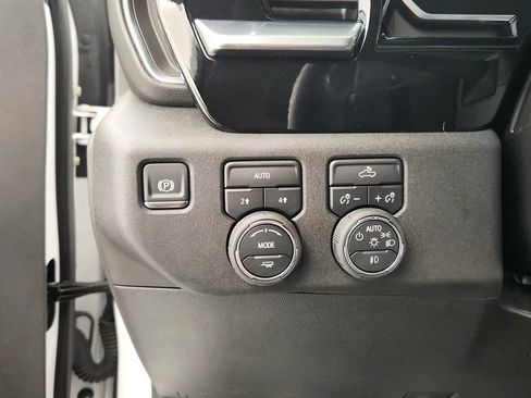 Used 2026 Chevrolet Silverado 1500 RST w/ Convenience Package II AWD/4WD image 18