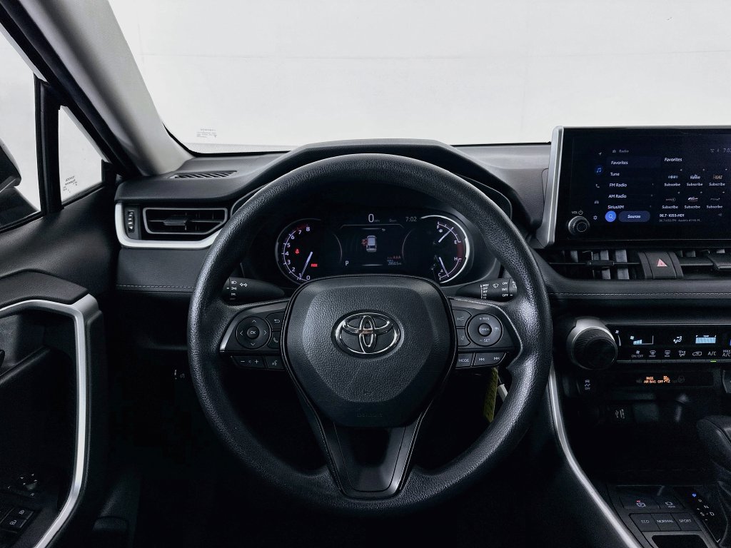 Certified 2025 Toyota RAV4 LE FWD image 21