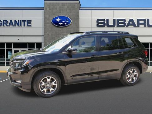 Used 2023 Honda Passport TrailSport image 5